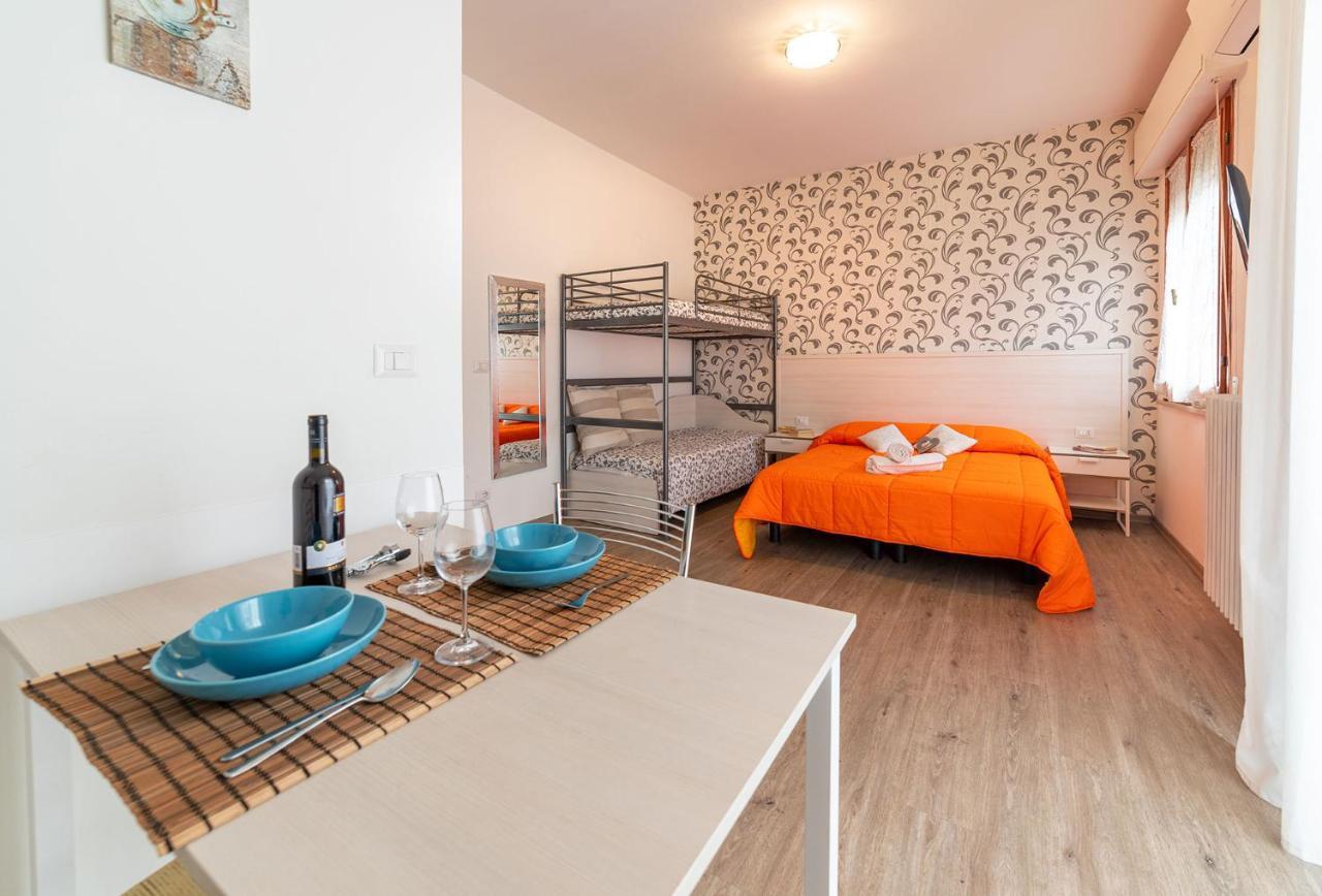 B&B Villa Montreux Rimini Exteriér fotografie